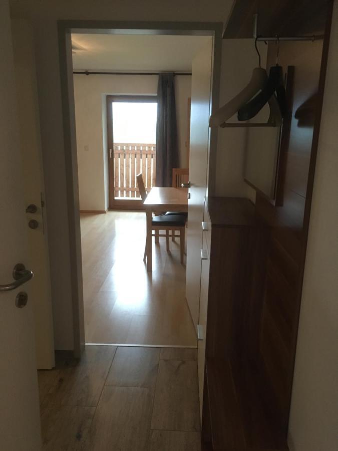 Privatzimmer Wagner レオーベン エクステリア 写真